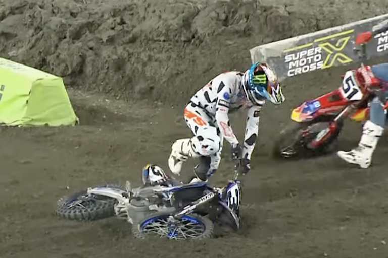 Eli Tomac stürzte im Finale von Foxborough