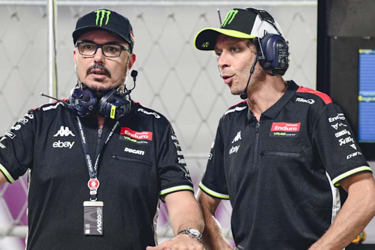 Uccio Salucci (li.) mit Teameigentümer Valentino Rossi