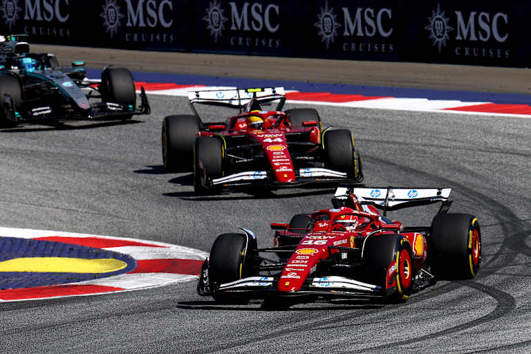 Ferrari: Lewis Hamilton fuhr Charles Leclerc in der Regel hinterher