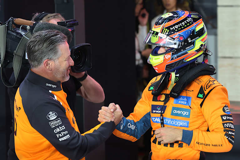 McLaren-CEO Zak Brown und Oscar Piastri