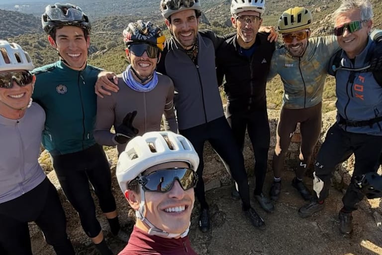 Marc Marquez mit Bruder Alex und Freunden