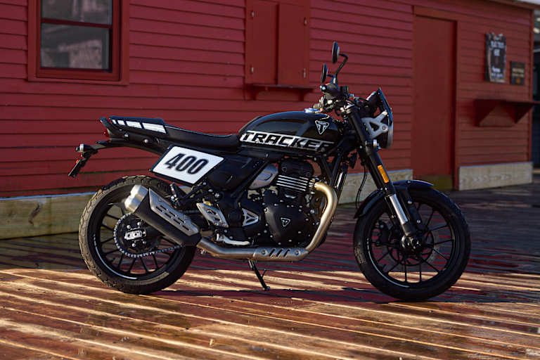 Schnittig: Die Triumph Tracker 400