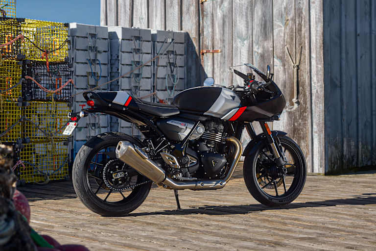 Triumph Thruxton 400 