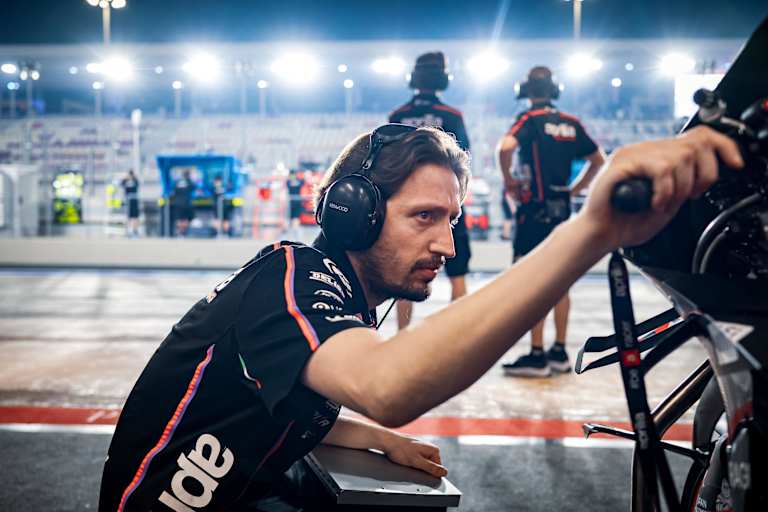 Aprilia-Renningenieur Pasquale Valente 