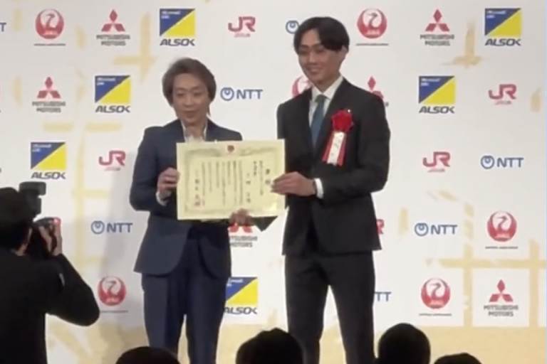 Jo Shimoda von Ministerpräsidentin Sanae Takaichi geehrt