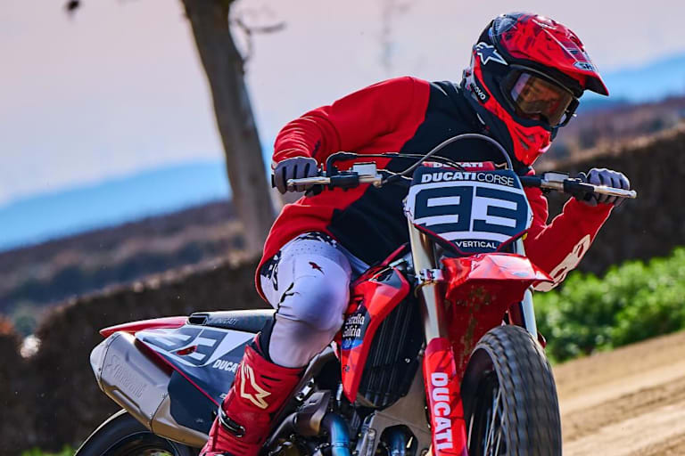 Marc Marquez bei seiner vorweihnachtlichen Flat-Track-Einheit