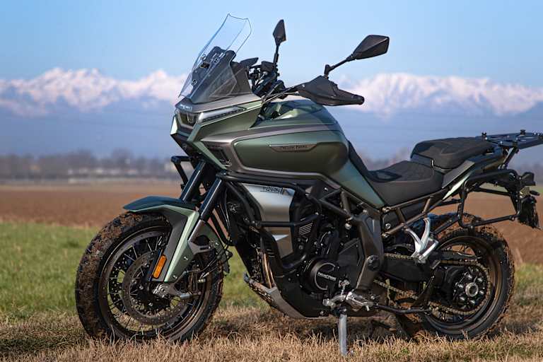 Mit Speicherrädern und weiterer Ausstattung: Phelon & Moore Capetown 7X