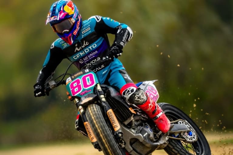 David Alonso ist auch mit dem Flat-Track-Bike schnell