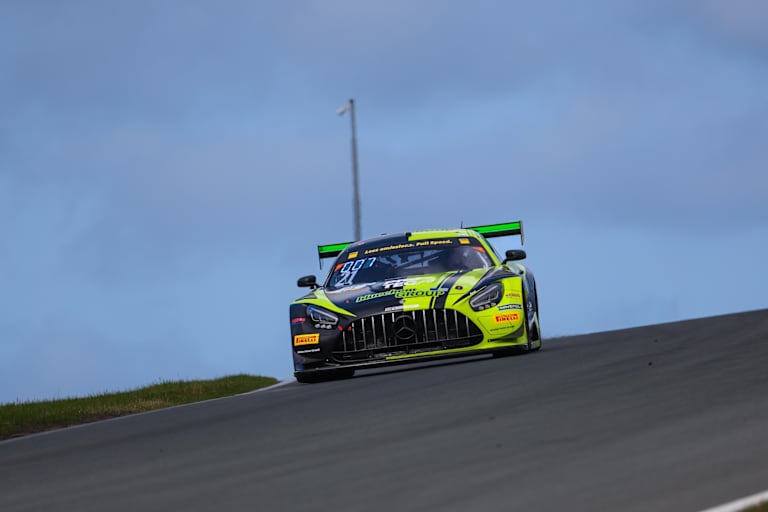 SR Motorsport by Schnitzelalm sagt den Start im ADAC GT Masters 2026 ab