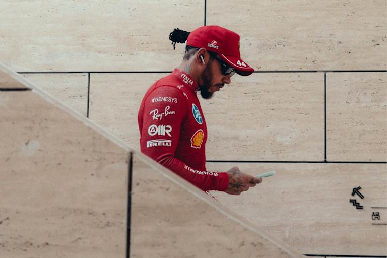 Für Lewis Hamilton geht es 2025 bergab