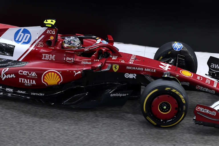 Lewis Hamilton in Abu Dhabi