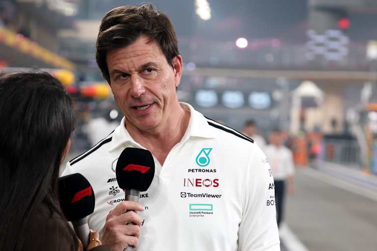 Mercedes-Teamchef Toto Wolff sagt, wie sich sein Team verhalten wird