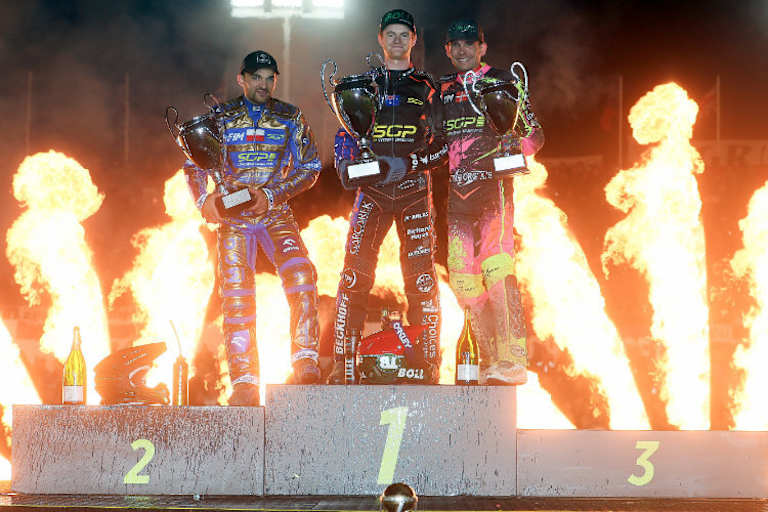 Die Top-3 des Vojens-GP (v.l.): Bartosz Zmarzlik, Brady Kurtz und Michael Jepsen Jensen