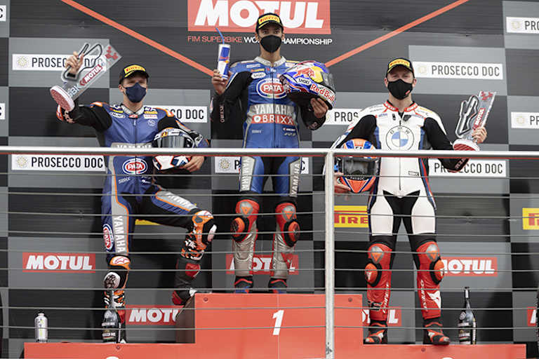 Dritter im zweiten Hauptrennen: Tom Sykes (re.)