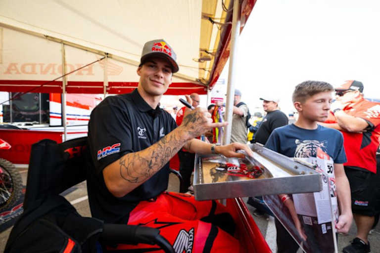 Jett Lawrence (20) gibt sich gelassen, aber voll motiviert