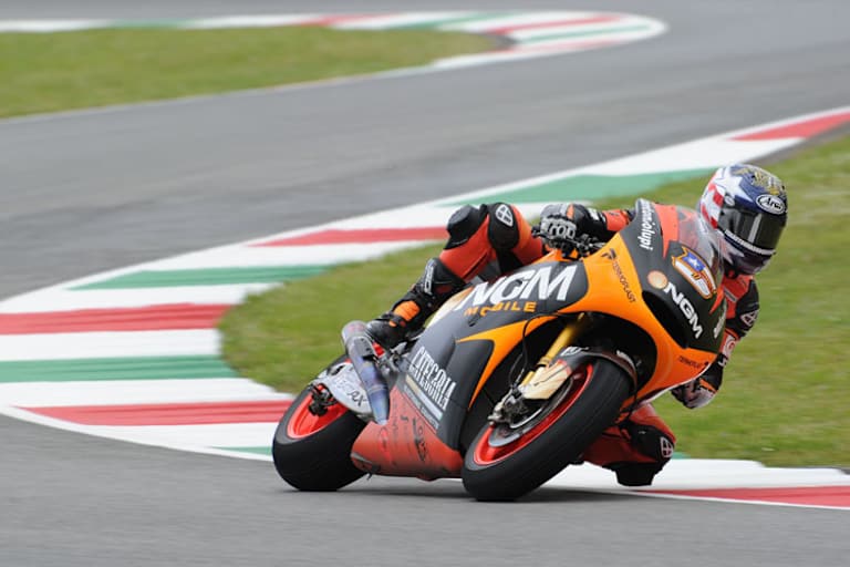 ...Colin Edwards (Kawasaki) könnten ihre Motoren durch einen Claim einbüssen