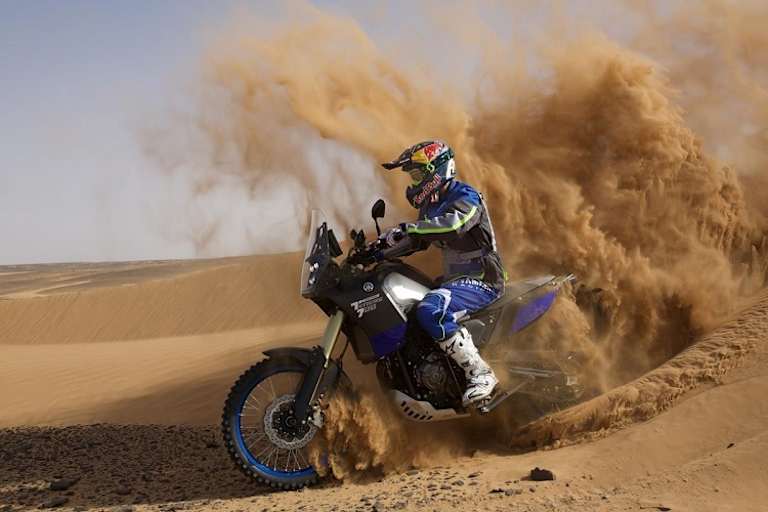 Stéphane Peterhansel in Aktion auf dem Prototyp der Yamaha Ténéré 700