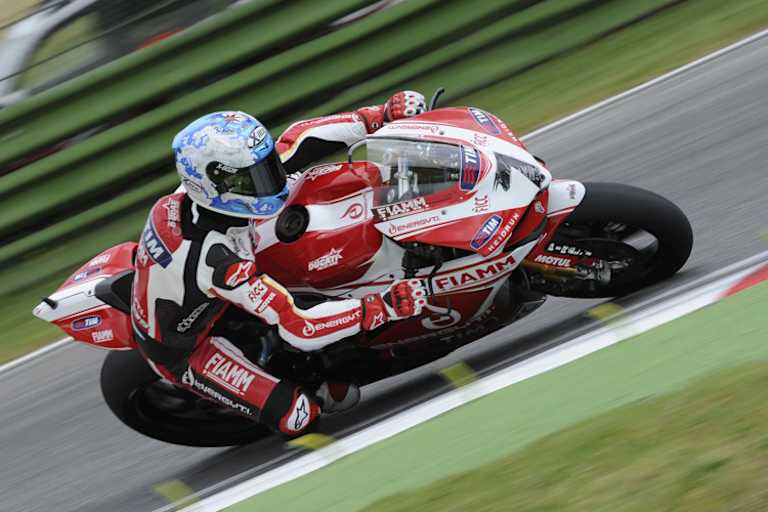 Carlos Checa feierte Rang 5 in Portugal wie einen Sieg