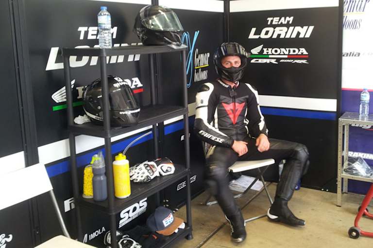 Kevin Wahr in der Box von Lorini Honda