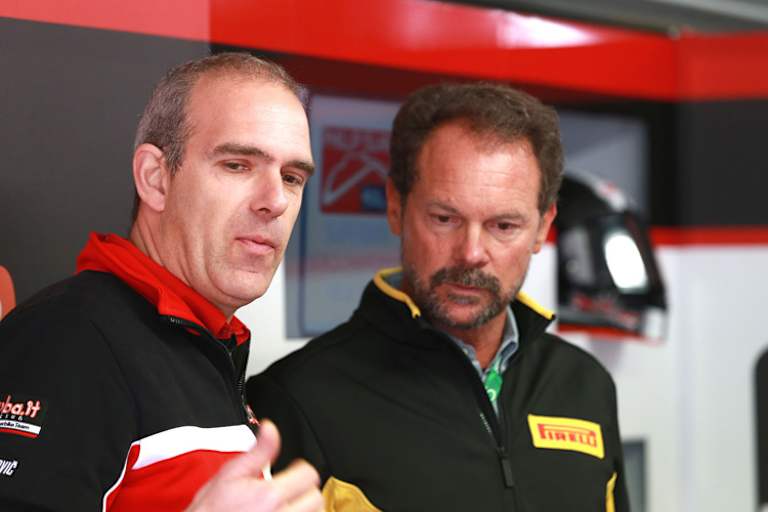 Ducati-Manager Ernesto Marinelli (li.)