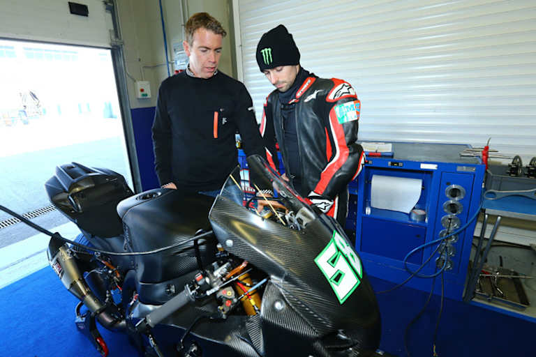 Teamchef Paul Denning (li.) mit Eugene Laverty
