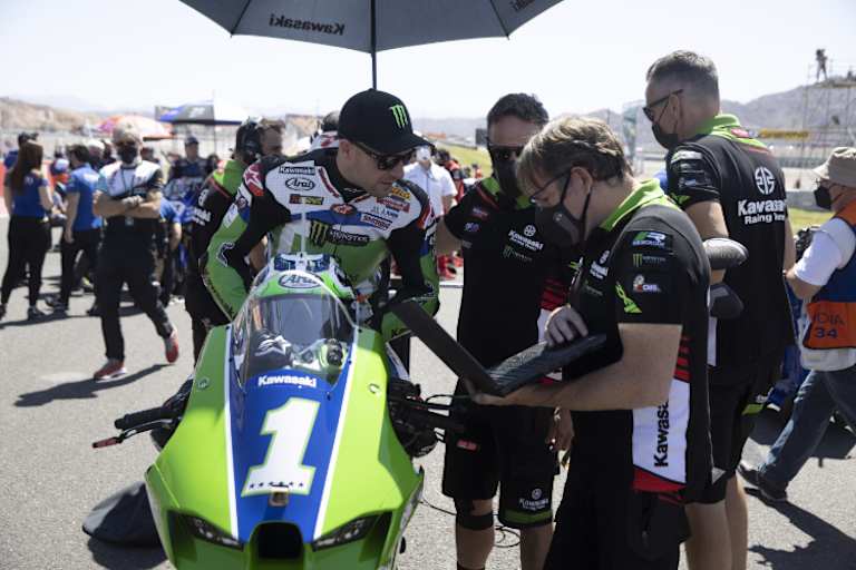 Davide Gentile: Hier mit Computer neben Johnny Rea