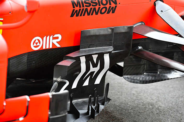 Auch die seitlichen Luftleit-Elemente wurden neu gestaltet