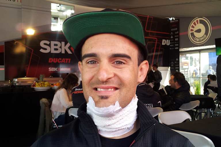 Javier Fores am Sonntagmorgen mit Verbänden