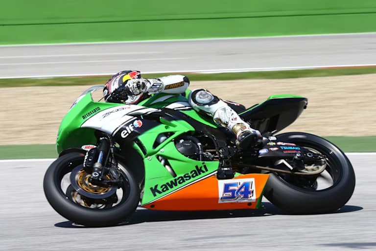 Kenan Sofuoglu gibt in Donington die Pace vor