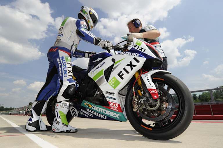 Jules Cluzel klagt über mangelnden Grip am Hinterrad