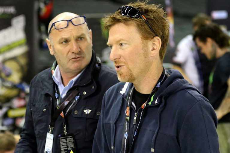 Jason Crump (re.) mit FIM-Bahnsport-Boss Armando Castagna