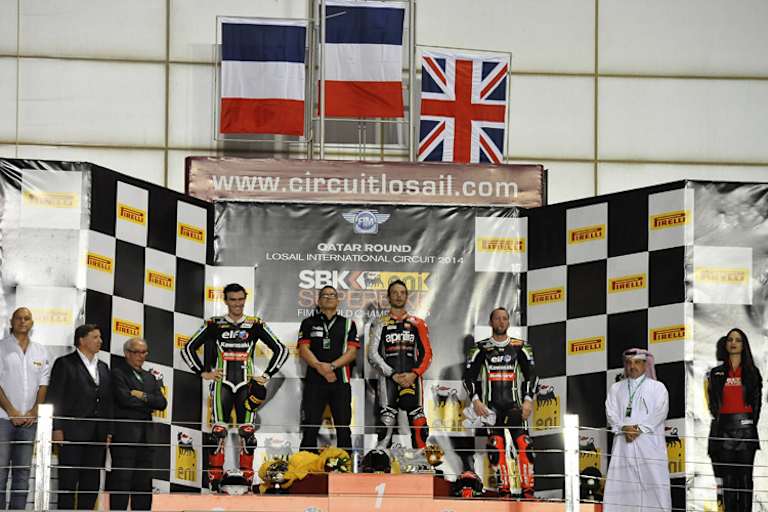 Podium von Lauf 1: Loris Baz, Sylvain Guintoli und Tom Sykes (v.l.)