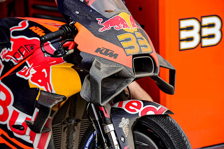 Die neue Werks-KTM RC16