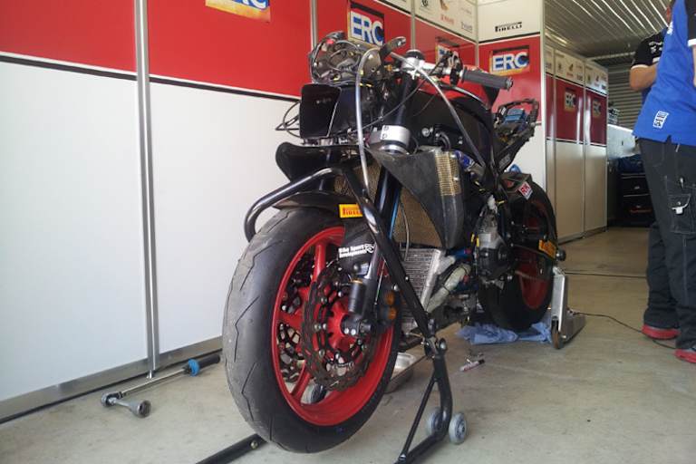 Technisch fühlt sich Kevin Wahr mit seiner Yamaha R6 gerüstet
