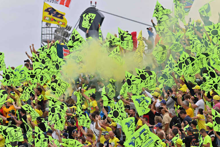 Gelbes Farbenmeer in Misano