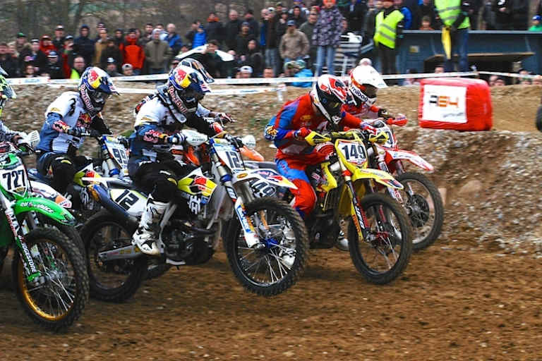 Auch beim Start ist MXGP-Star Max Nagl eine harte Nuss