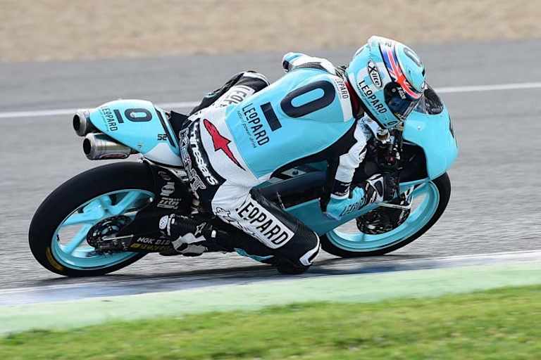 Kent auf der Honda des Leopard-Teams