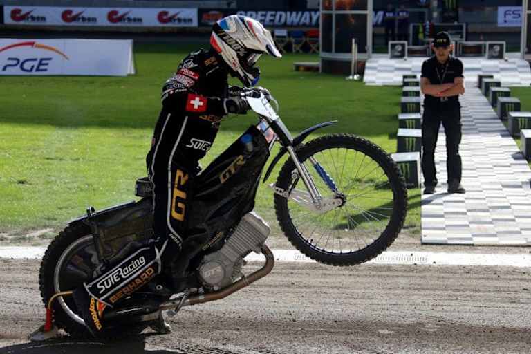 Kelvin Tatum beim Test des GTR-Motors