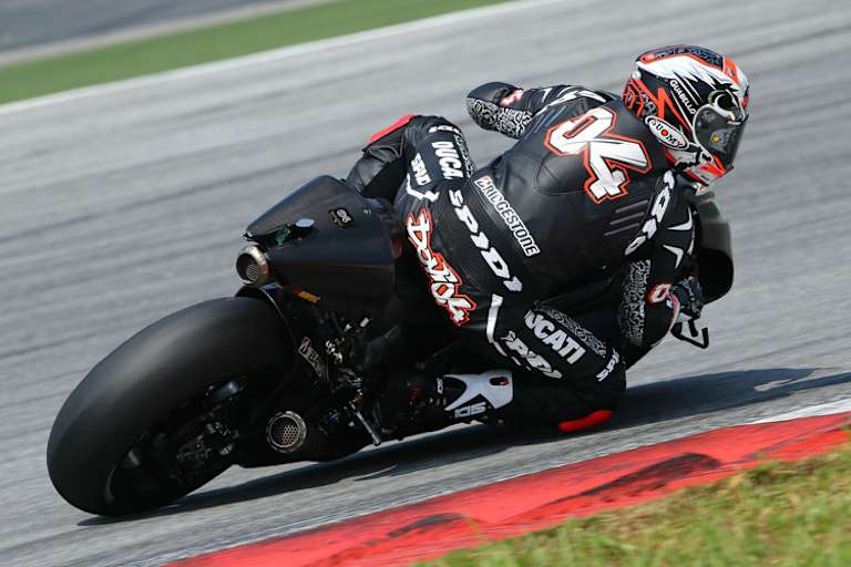 Andrea Dovizioso beim ersten Sepang-Test auf der 2014-Ducati