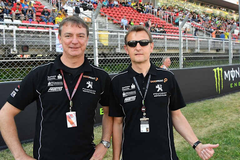 Terrel Thien mit Teambesitzer Ingo Prüstel