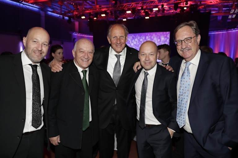 Sportgala 2019 der Salzburger Nachrichten: Ehrenpreis fürs Lebenswerk, von links Walter jun., Walter, Stuck, Robert und Gerhard Kuntschik
