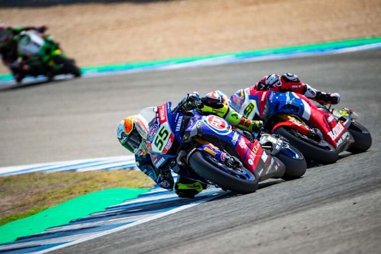 Alvaro Bautista konnte der Italiener in Rennen 2 nicht hinter sich halten