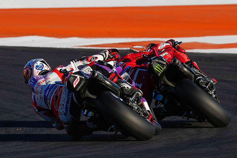 Werden auch 2024 nicht Teamkollegen: Jorge Martin hinter Bagnaia