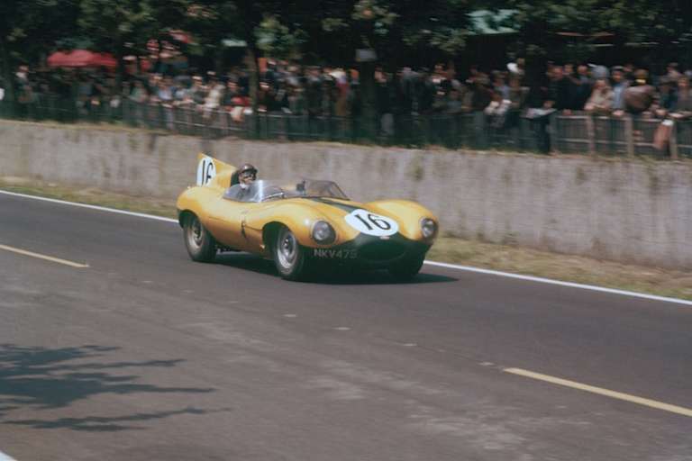 Freddy Rousselle teilte sich 1957 diesen Jaguar D-Type in Le Mans mit Paul Frère