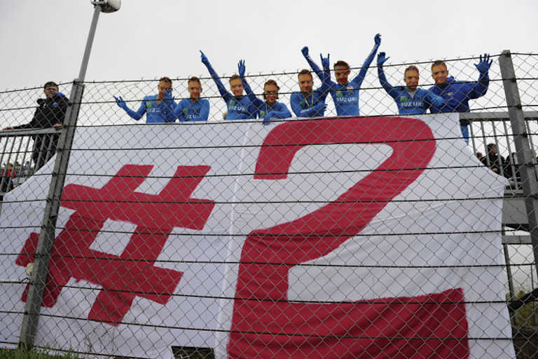 Die Nummer 2 steht für Leon Camier