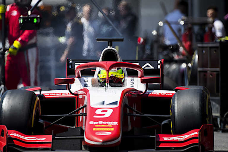 Mick mit seinem Formel-2-Renner