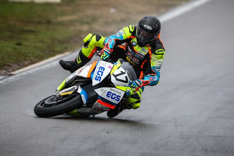 Tim Eby auf dem regnerischen Hockenheimring