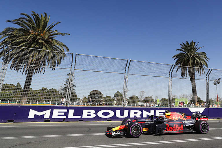 Max Verstappen mit seinem Red Bull Racing-Renner