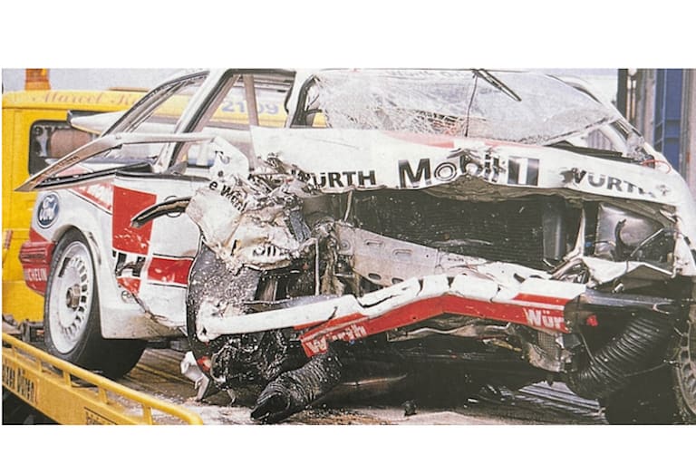 Völlig deformiert, aber intakte Fahrgastzelle: Der Hahne-Sierra RS 500 