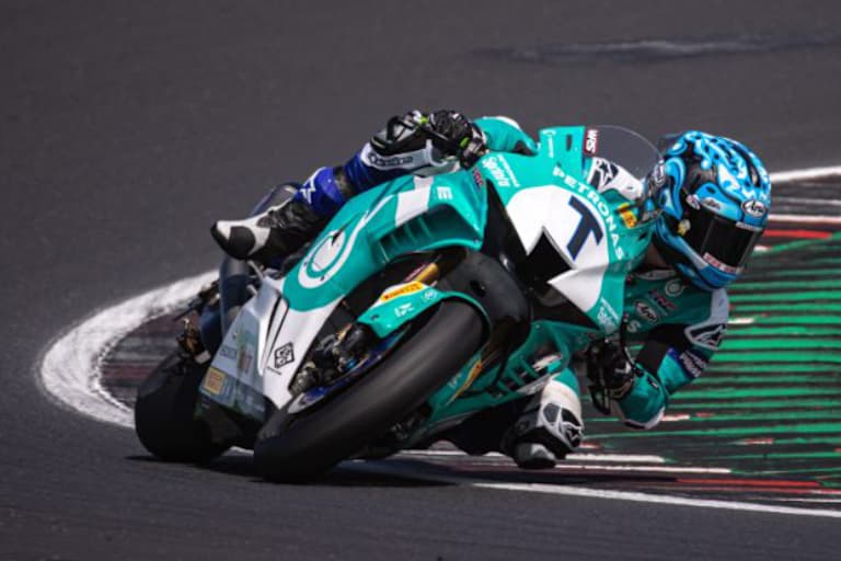 Tarran Mackenzie hat das Superbike bereits getestet